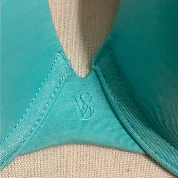 Cute blue/green VS bra - Picture 4 of 4
